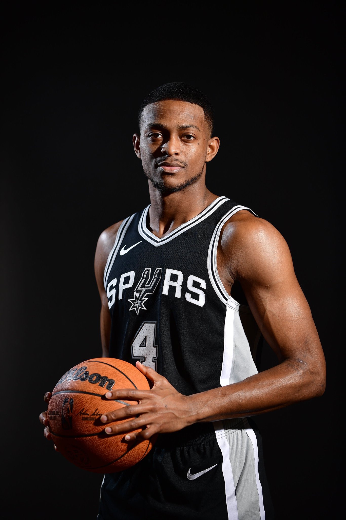  明日馬刺VS老鷹！?？怂?fàn)顟B(tài)升級(jí)可以出戰(zhàn) 將迎其新東家首秀