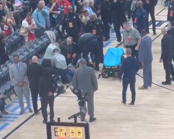  美記：場(chǎng)邊觀(guān)眾出現(xiàn)緊急醫(yī)療情況 馬刺灰熊比賽被迫暫停