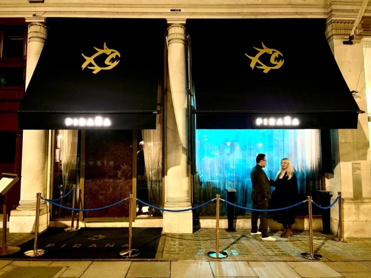  男模出街！利物浦眾將在客勝伯恩茅斯后，現身西倫敦豪華餐廳聚餐