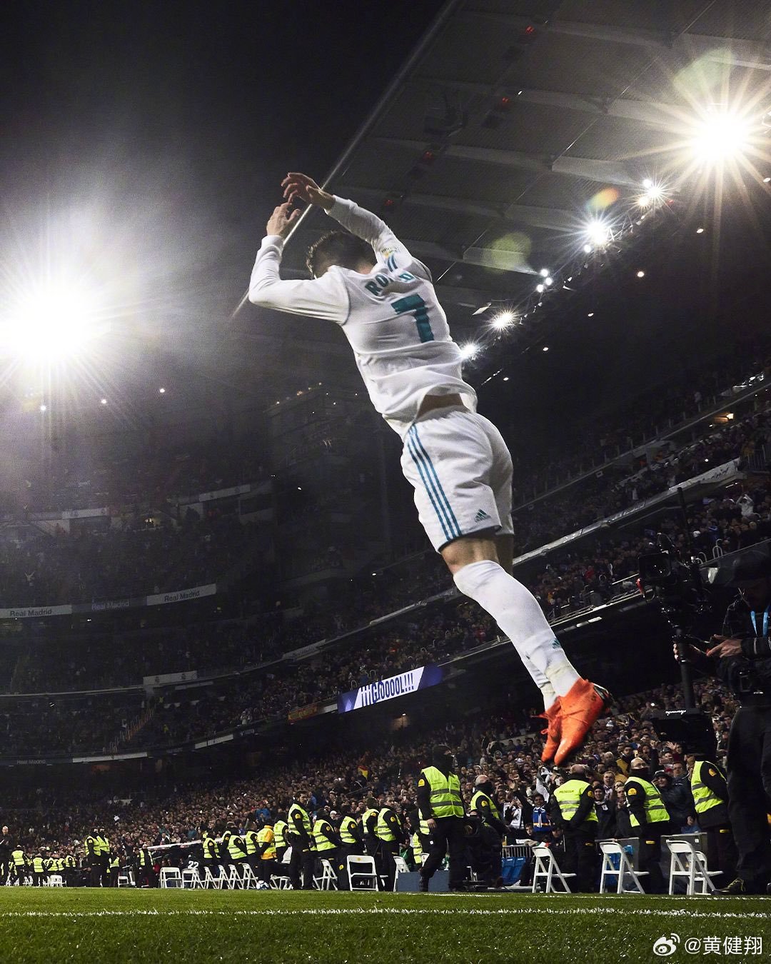  真愛！黃健翔近千字祝福C羅：近乎變態(tài)的自我要求，圣人般的存在