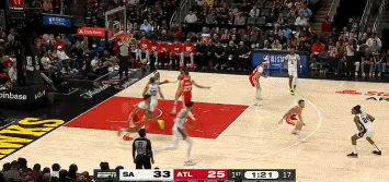  炸裂！卡斯爾加速突破 隔著加里森-馬修斯雙手暴扣