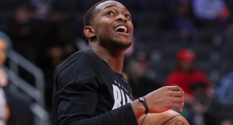  ?？怂?，馬刺首戰(zhàn)：狐馬過關山