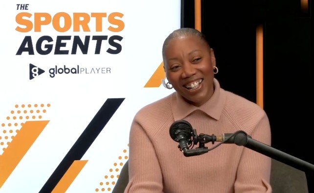  母親：斯凱利回家會干家務(wù)活，看比賽時經(jīng)常分辨不清他和廷伯