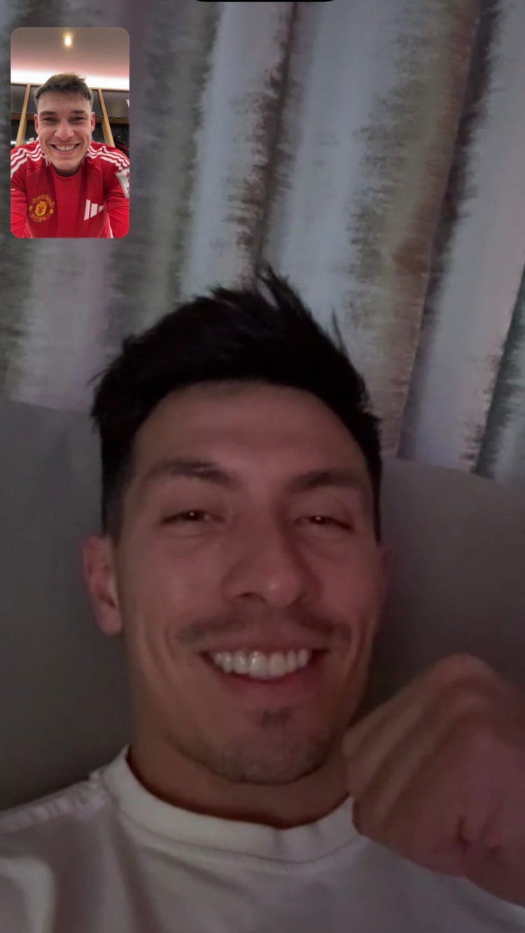  勝利獻給你！烏加特賽后視頻連線重傷的利桑德羅，一起慶祝晉級