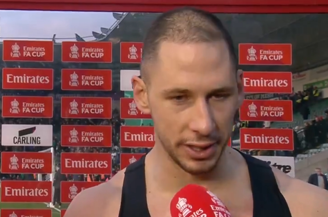  普利茅斯后衛(wèi)：我剛來的時候不喜歡我們的門將，現(xiàn)在我愛他