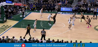  巴特勒罰球線接球策應(yīng) 妙傳空位的波斯特扣籃得分