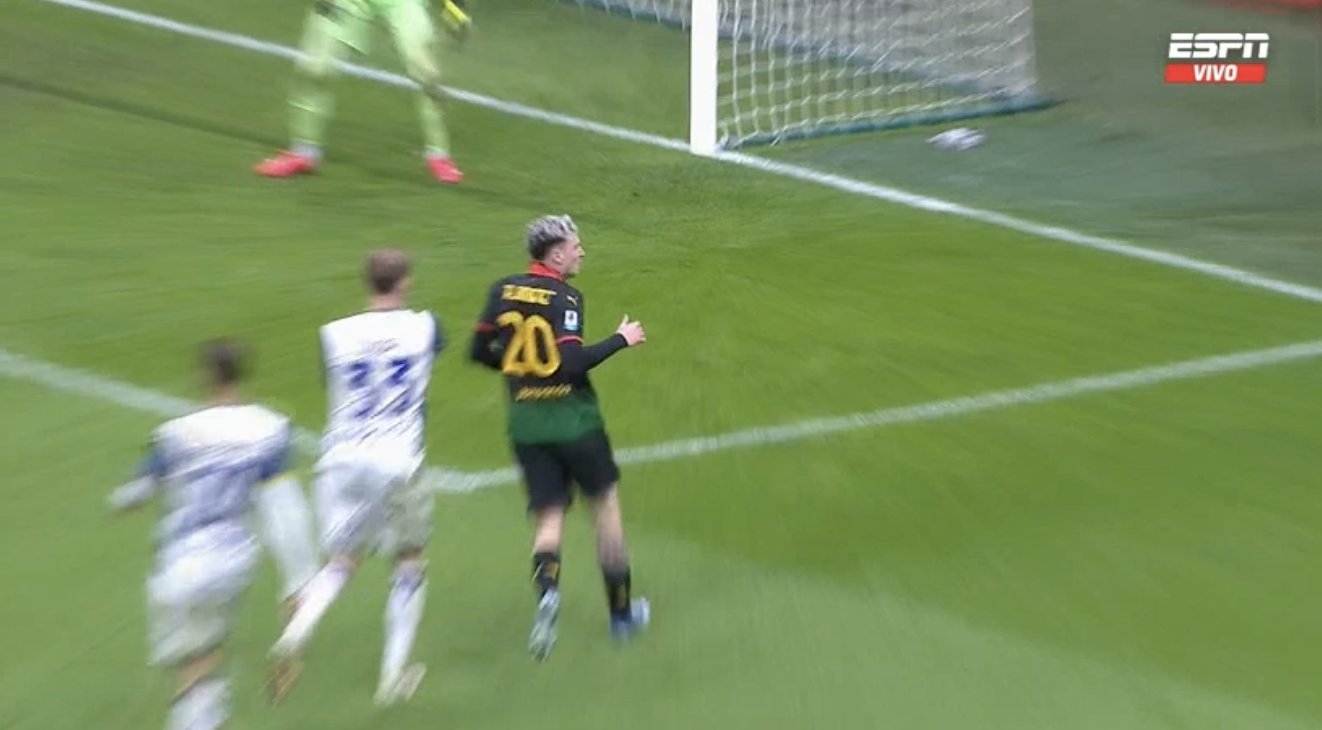  逆天！維羅納中場扇A-希門尼斯后腦勺巴掌逃過紅牌，后者反推染黃