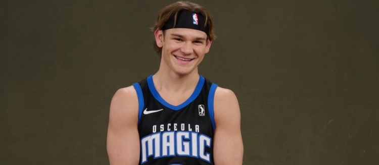  很強！麥克朗本季在G聯(lián)盟場均24.5分4.3板6.1助 投籃命中率51.9%