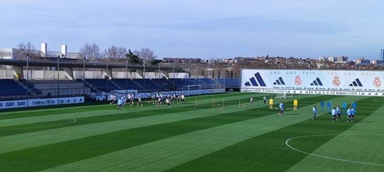  記者：巴斯克斯可以出戰(zhàn)曼城，呂迪格、阿拉巴昨日已恢復合練