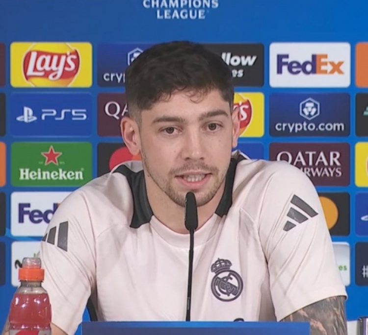  巴爾韋德：未來沒機(jī)會踢中場我也能踢邊路 居勒爾在皇馬前途光明