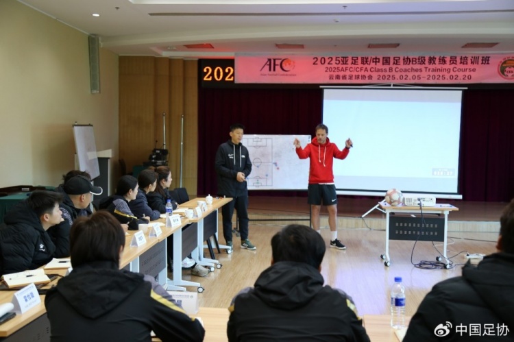  技術(shù)為王，中國(guó)足球踏上尋找靈魂之路