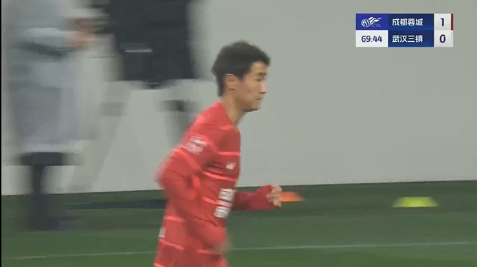  韋少來(lái)了！韋世豪第70分鐘替補(bǔ)登場(chǎng)戰(zhàn)舊主，出戰(zhàn)新賽季中超聯(lián)賽