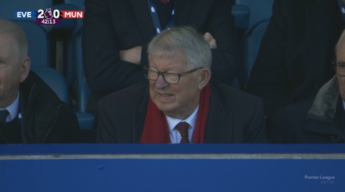  保重身體！曼聯(lián)最后一次造訪古迪遜公園，83歲弗格森現(xiàn)場(chǎng)觀戰(zhàn)