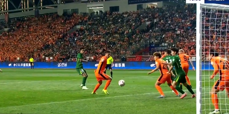  云南玉昆隊(duì)史中超首秀，共22966名觀眾現(xiàn)場(chǎng)助陣