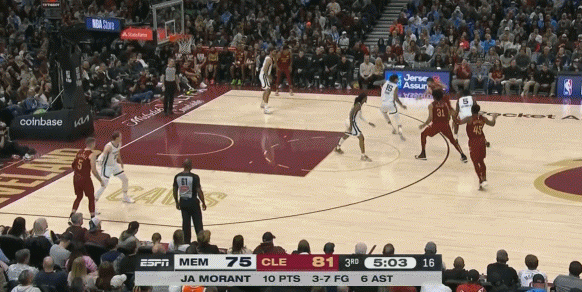  可惜先犯規(guī)不算！杰羅姆中距離騎馬射箭拋射 打板命中