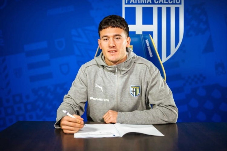  本賽季遭遇重傷！官方：帕爾馬與21歲澳大利亞中衛(wèi)西卡蒂續(xù)約