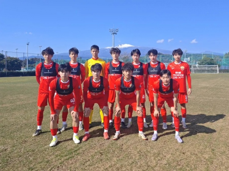  上海海港B隊(duì)結(jié)束海外拉練，將迎新賽季中乙聯(lián)賽