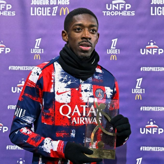  狀態(tài)火熱！登貝萊領(lǐng)取法甲1月最佳球員獎杯，得票率39%