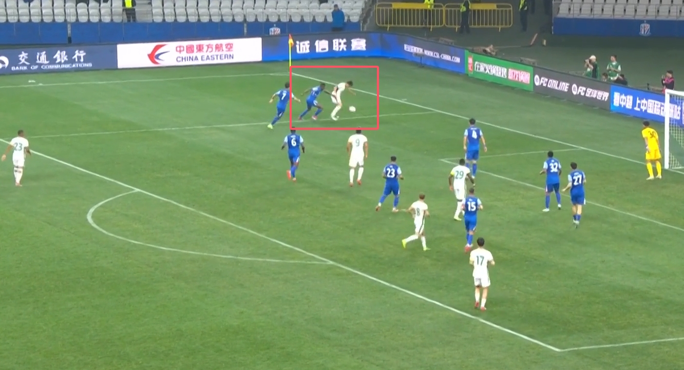  申花短板？馬納法與京滬德比兩粒丟球有關(guān)，邊路被過遭李磊起球