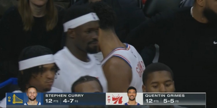  對(duì)飆庫(kù)里！格萊姆斯打滿首節(jié) 5投全中得到12分3板1助1斷