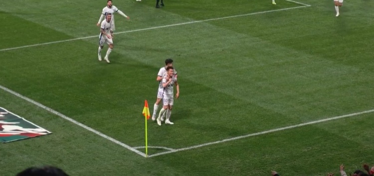  違規(guī)動(dòng)作？津門(mén)虎隊(duì)長(zhǎng)王秋明進(jìn)球后疑似“割喉”慶祝