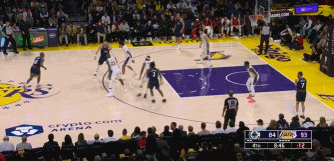  賽季新高！小卡頂著范德彪一路運進內(nèi)線上籃打進 19中11已砍28分