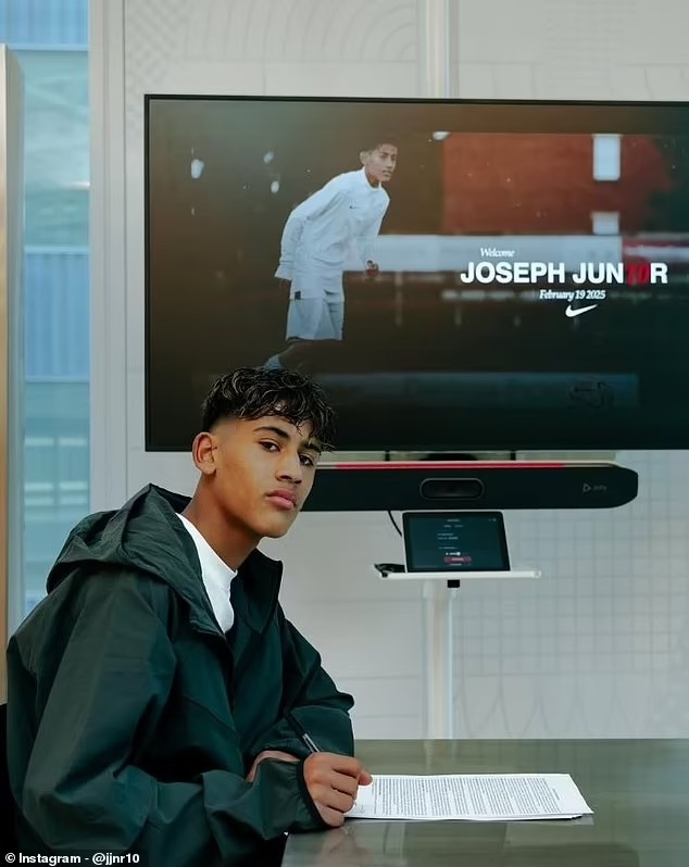  6歲就能顛球1000個！郵報：14歲曼聯(lián)小將加布里埃爾被多隊關注