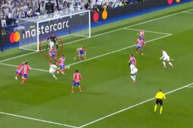  分析師：維尼修斯越位阻擋奧布拉克視線，迪亞斯進(jìn)球應(yīng)該被判無效