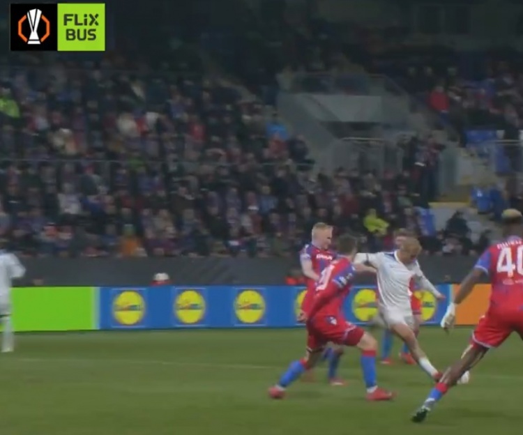  官方：伊薩克森為拉齊奧內(nèi)切打進(jìn)絕殺，當(dāng)選歐聯(lián)杯今日最佳進(jìn)球