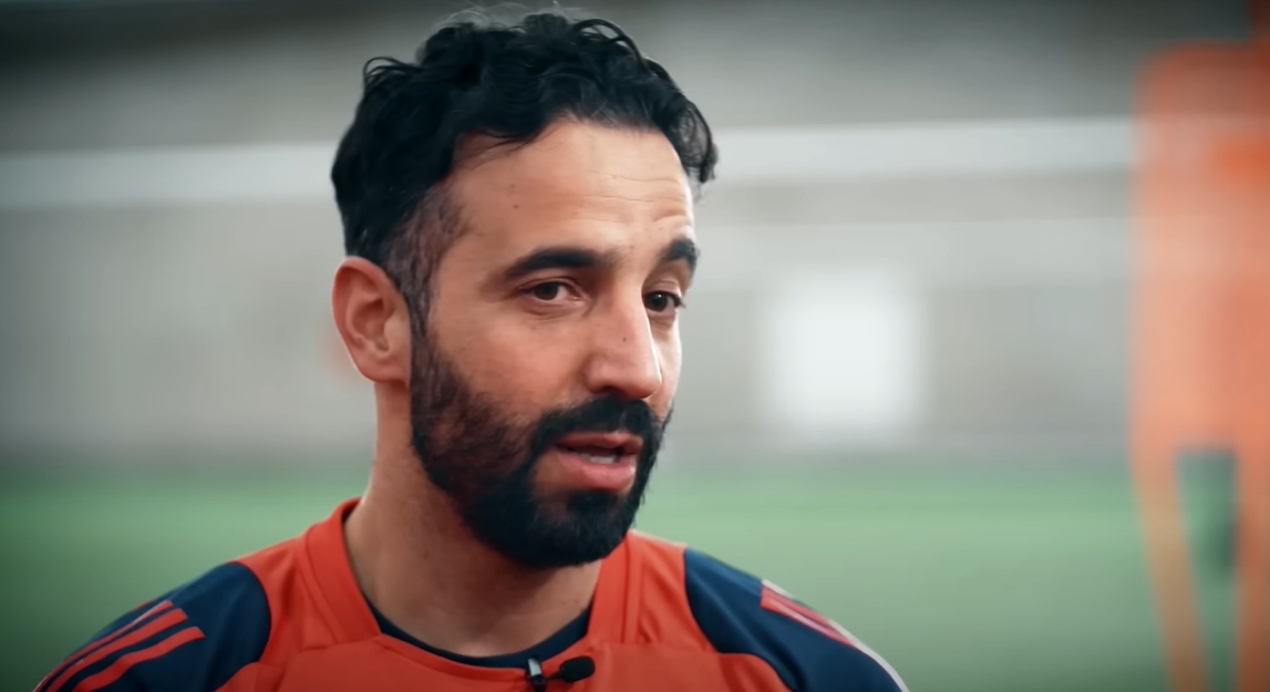  阿莫林：戰(zhàn)績決定未來不知是否留任 需要幾年承受一切以重返榮耀