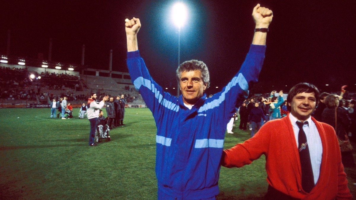  88年0-3最終逆轉(zhuǎn)西班牙人！藥廠名帥里貝克：逆轉(zhuǎn)拜仁概率仍有15%