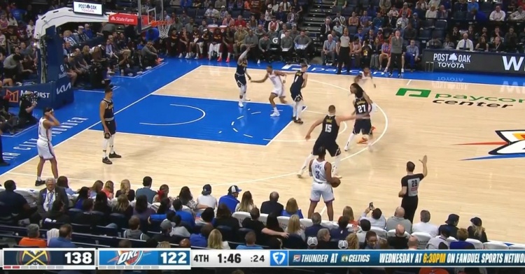  投子認(rèn)負(fù)！還剩1分46秒雷霆換下主力 落后16分認(rèn)輸了