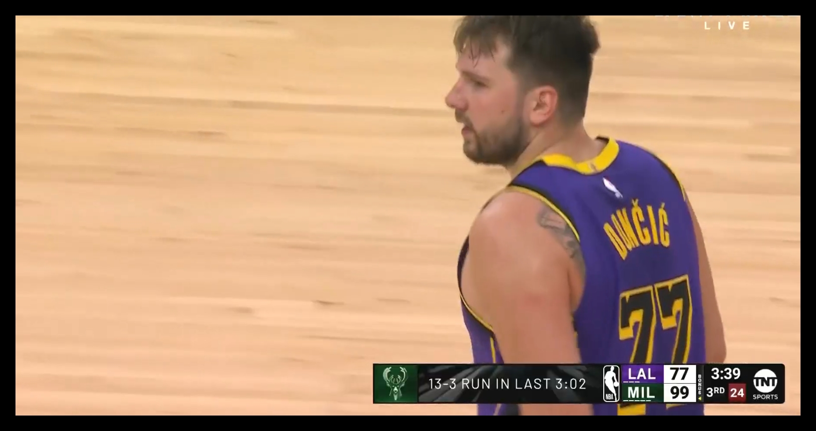  要結(jié)束了？雄鹿3分鐘轟13-3攻擊波 目前領(lǐng)先湖人22分！