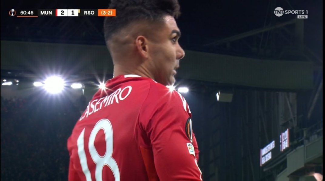  表情一言難盡！達(dá)洛特后場被斷，卡塞米羅迅速補(bǔ)防飛鏟解圍