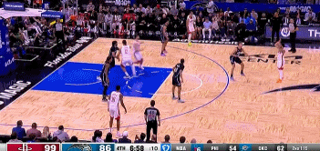  不手軟！申京中投打成2+1后空位三分穿針 帶隊保持優(yōu)勢