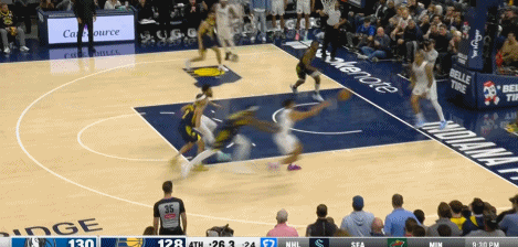  極致團(tuán)隊(duì)配合！步行者包夾逼失誤 腦后傳球出機(jī)會(huì)內(nèi)姆哈德3分反超