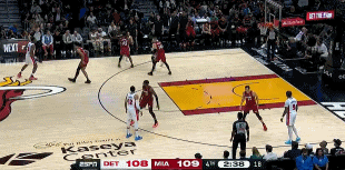  白熱化！杜倫沖進(jìn)籃下起飛暴力補(bǔ)扣 活塞反超熱火1分