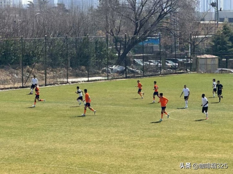  檢驗(yàn)訓(xùn)練成果！青島海牛今天中午12點(diǎn)和青島西海岸進(jìn)行熱身賽