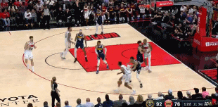  氣勢如虹！威少精準(zhǔn)切球阿門 隨后在反擊中接穆雷背傳雙手灌籃