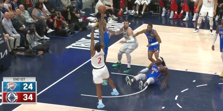  暫時壓制聯(lián)盟第一！快船首節(jié)34-24領(lǐng)先雷霆10分