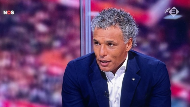  范霍伊東克：荷蘭vs西班牙兩回合堪稱足球里的黃片，真把我看爽了