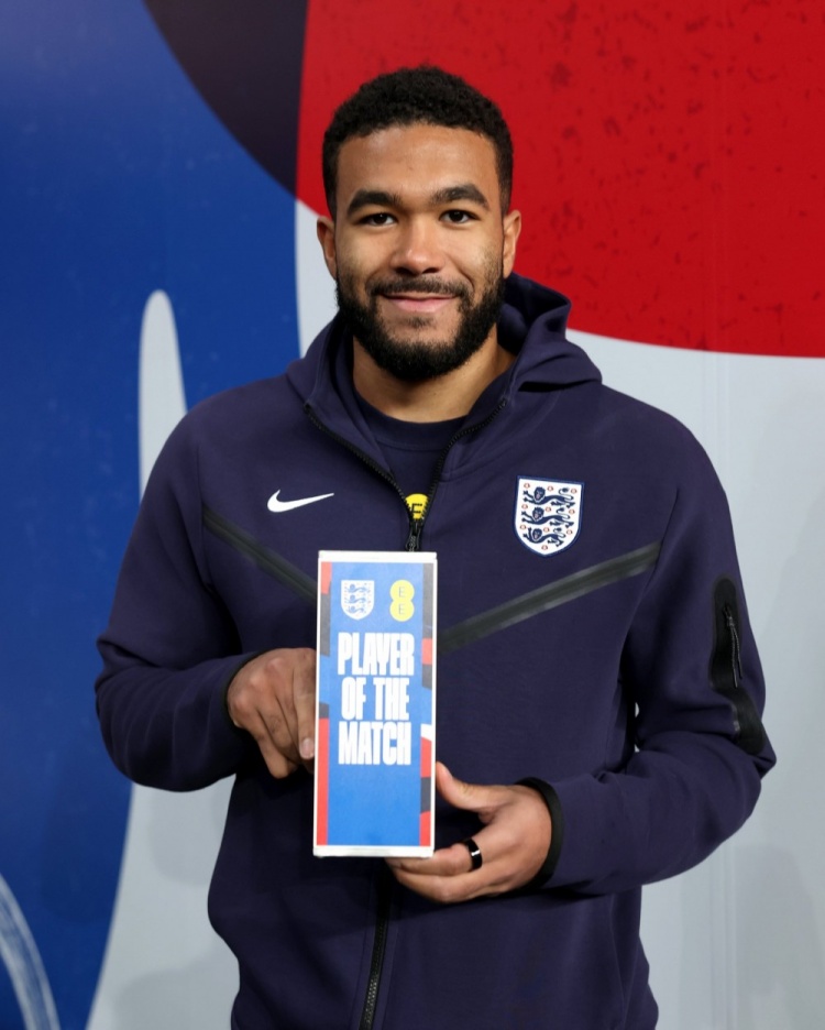  任意球破門！里斯-詹姆斯當(dāng)選本場英格蘭隊內(nèi)最佳球員