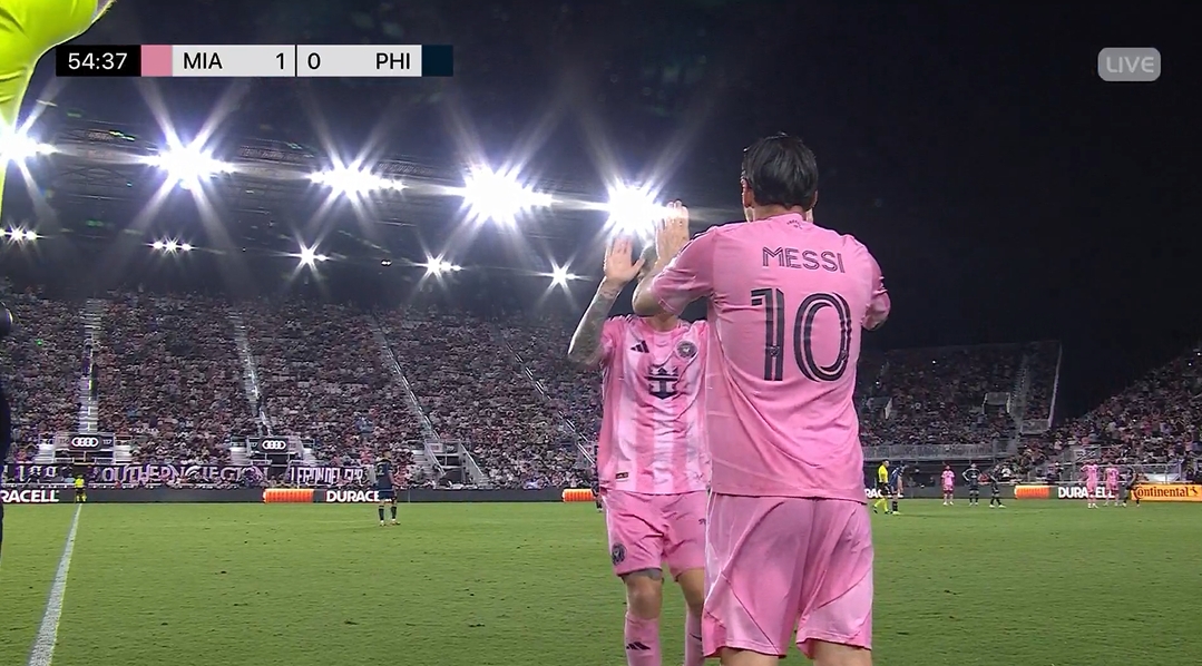  傷愈復出！比賽第55分鐘，梅西替補登場