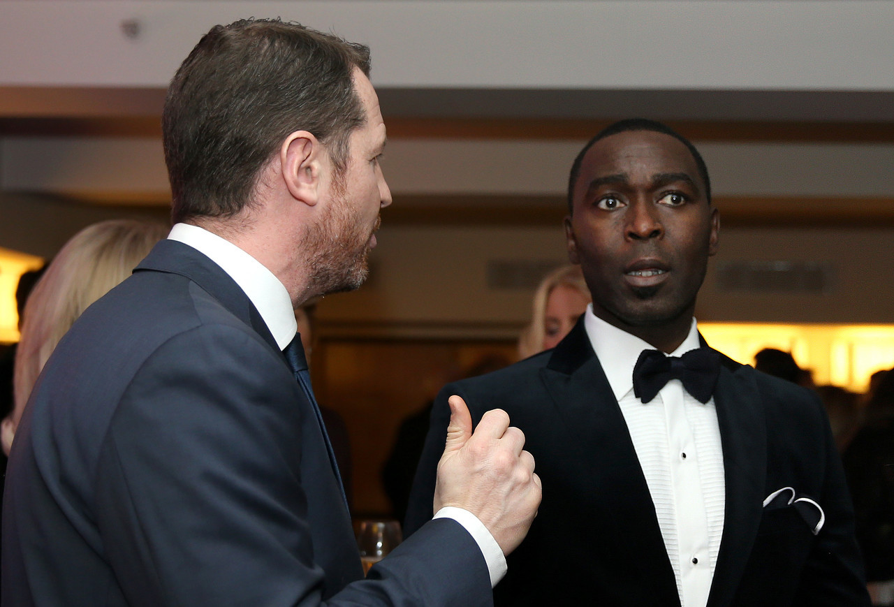  安迪-科爾：齊爾克澤霍伊倫被扔進(jìn)深淵，曼聯(lián)沒資深人士指導(dǎo)前鋒