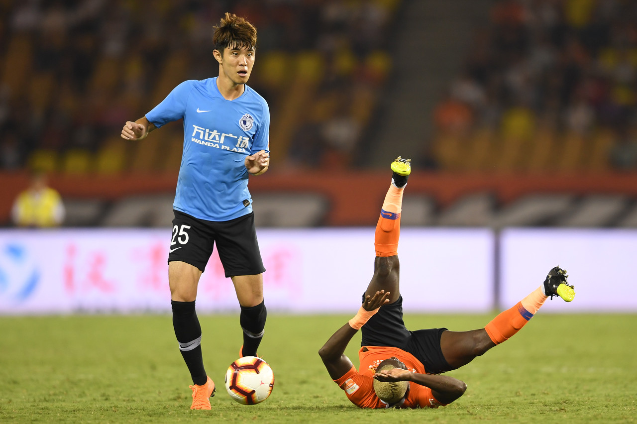  再戰(zhàn)足協(xié)杯！上海橘橙名單：59歲朱駿投資人兼球員，李建濱在列