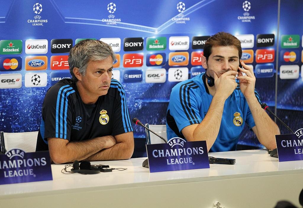  卡西：和穆帥的矛盾已經(jīng)過(guò)去，最近他拍紀(jì)錄片還邀我出鏡