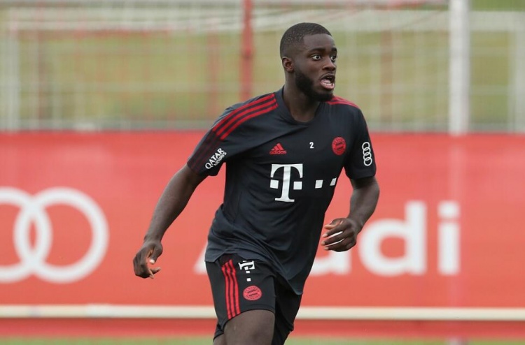  記者：于帕輕度肌肉傷病已康復(fù)，和凱恩等人都已回歸合練