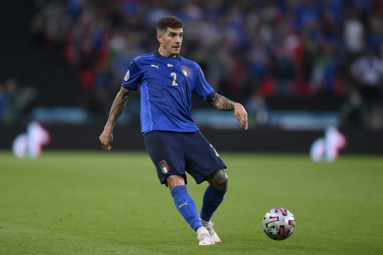  迪洛倫佐：我認為我應(yīng)該獲得一個點球，第二個丟球是不可接受的