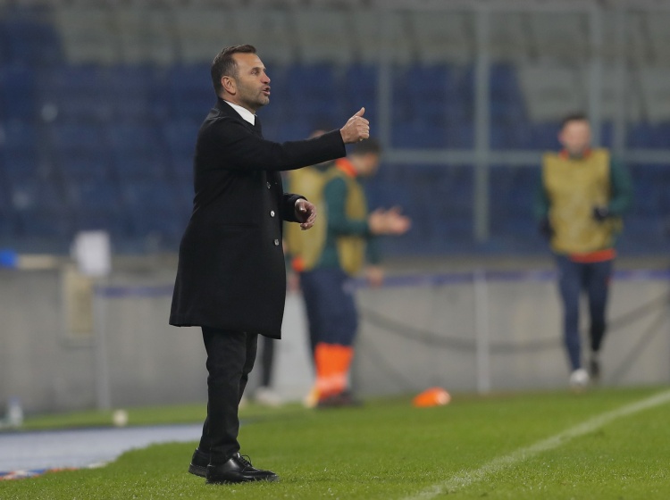  大罵裁判和穆帥！加拉塔薩雷主帥因發(fā)表損害足球聲譽(yù)言論被指控