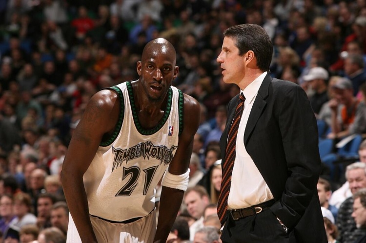  球衣退役也有戲了？隊(duì)記：森林狼正式易主后 KG將立即加入管理層